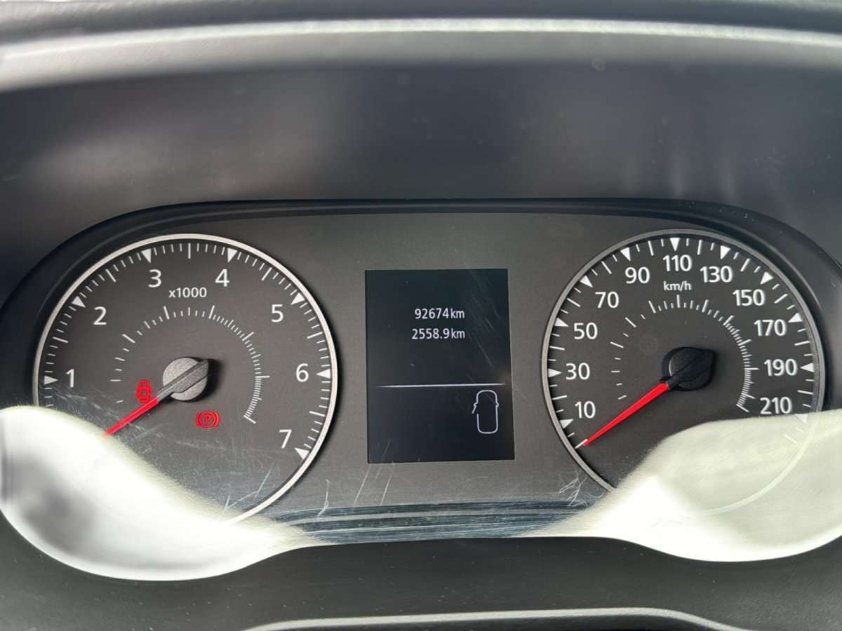 Fahrzeugbild eines Dacia Duster