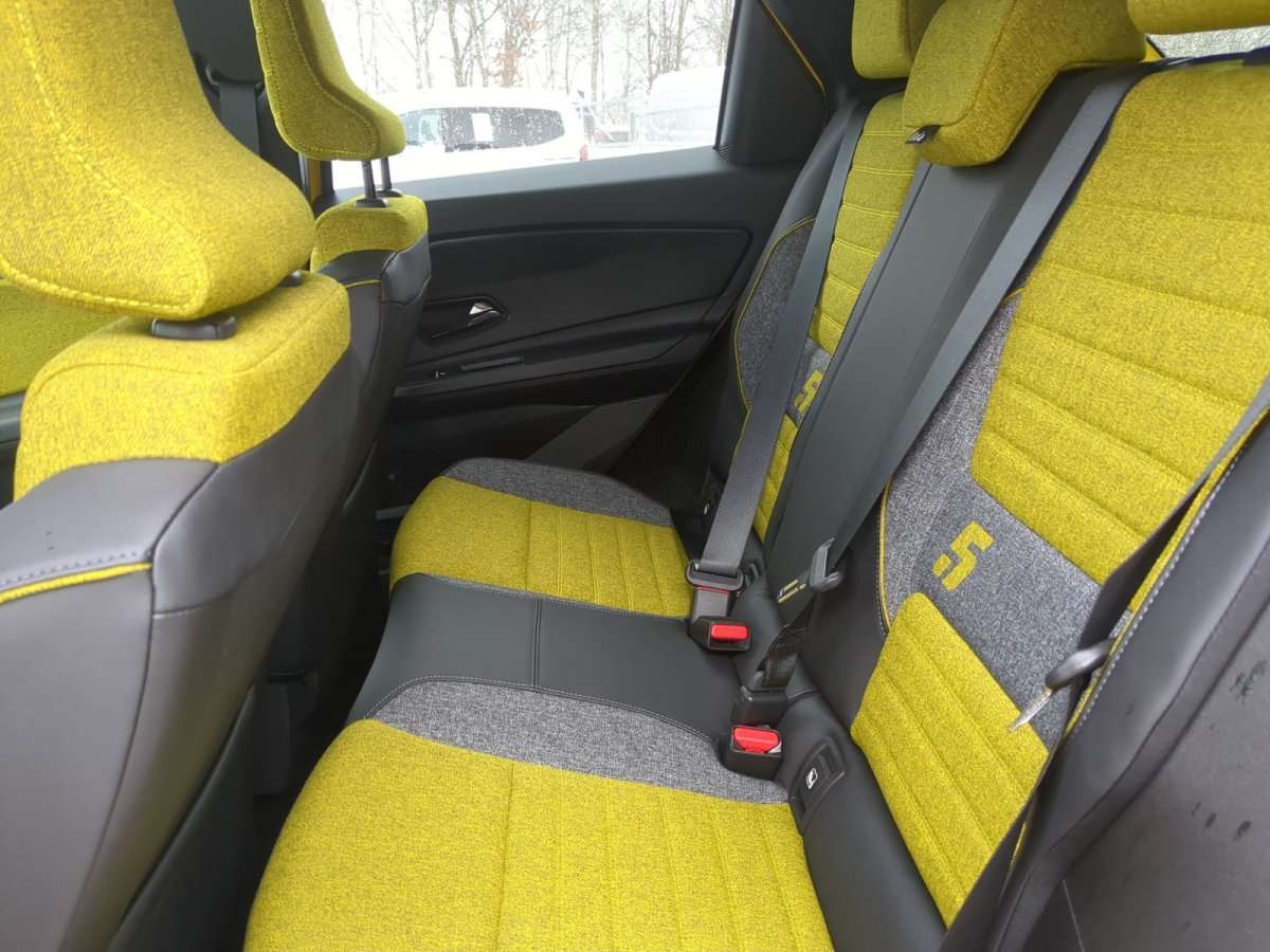 Fahrzeugbild eines Renault 5 E-TECH