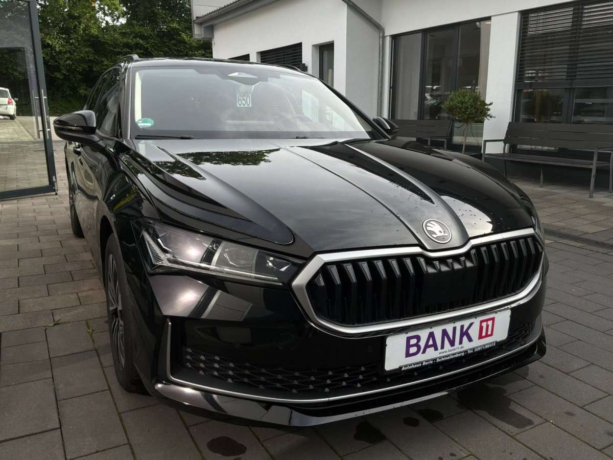 Fahrzeugbild eines Skoda Superb