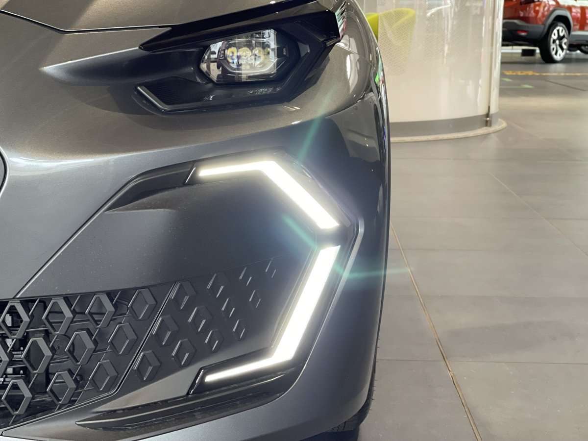 Fahrzeugbild eines Renault Clio