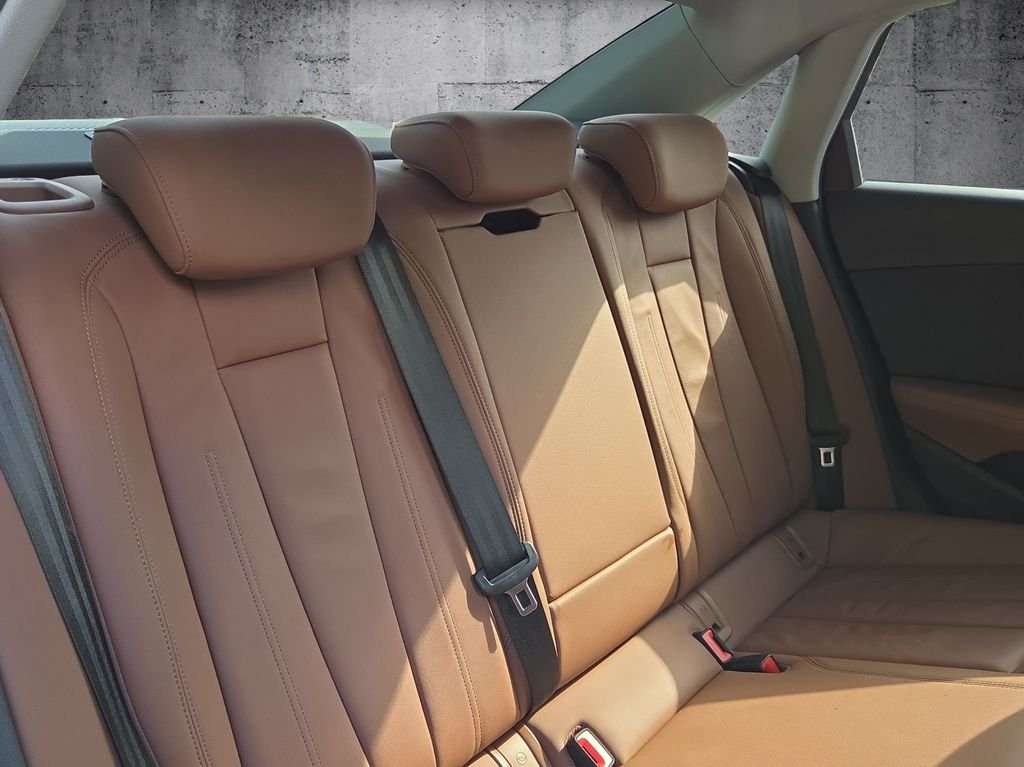 Fahrzeugbild eines Audi A4