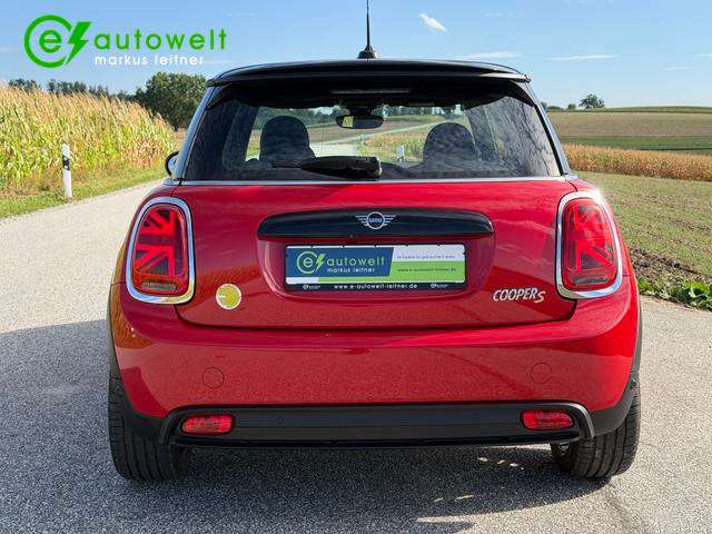 Fahrzeugbild eines MINI COOPER