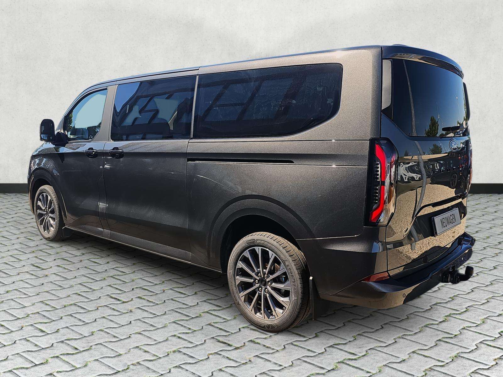 Fahrzeugbild eines Ford Tourneo Custom