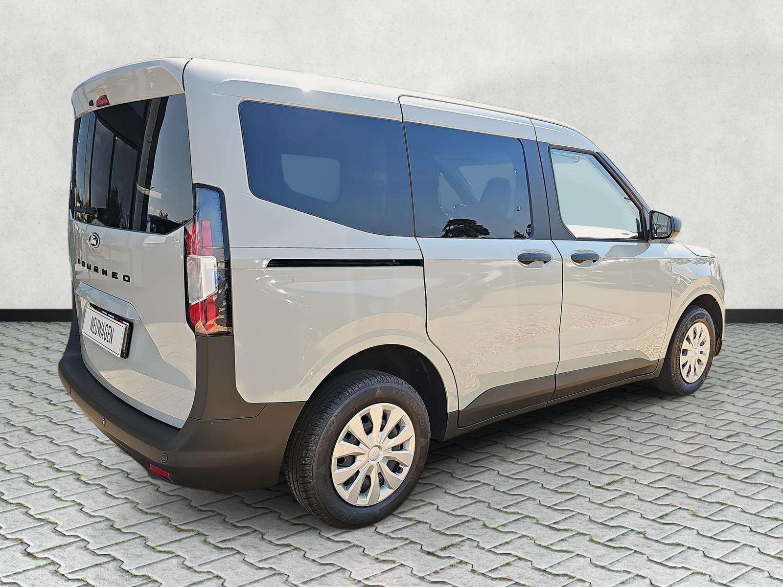 Fahrzeugbild eines Ford Tourneo Courier