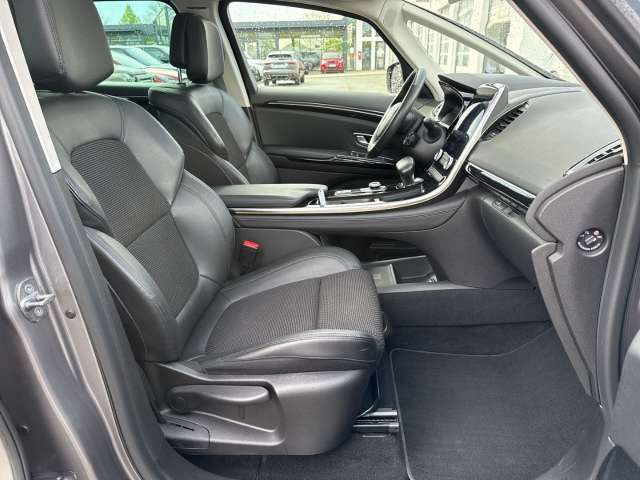 Fahrzeugbild eines Renault Espace