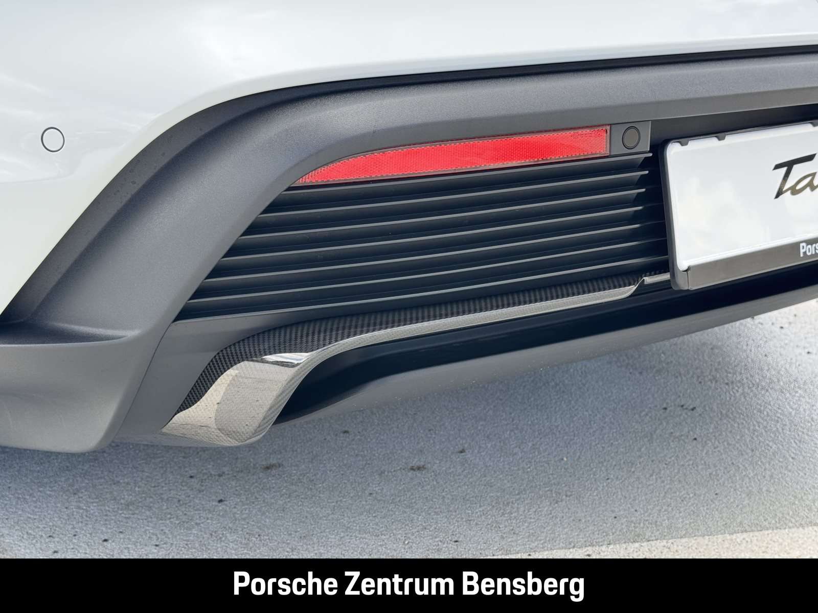 Fahrzeugbild eines Porsche Taycan