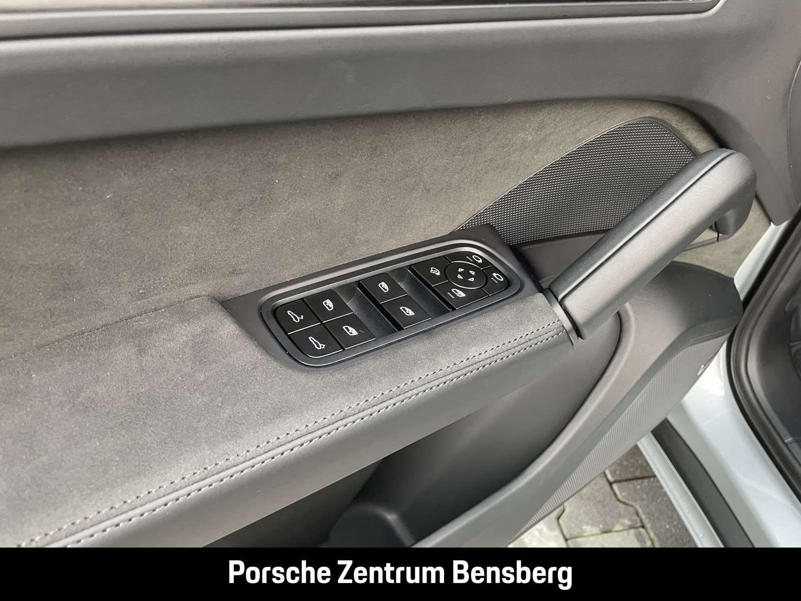 Fahrzeugbild eines Porsche Cayenne