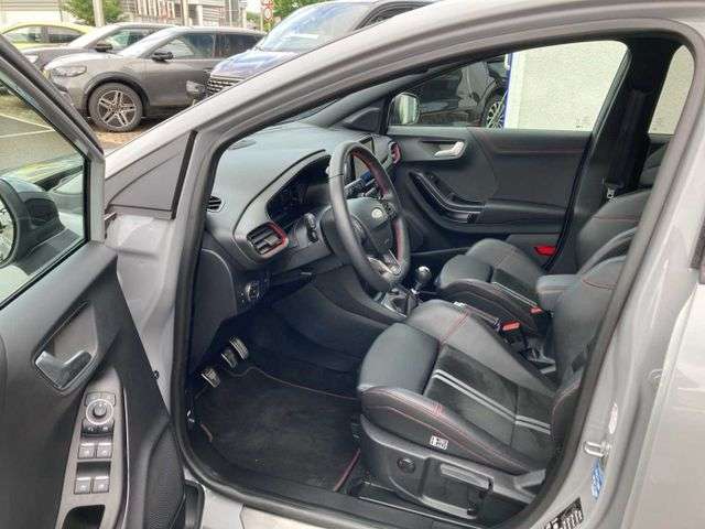 Fahrzeugbild eines Ford Puma