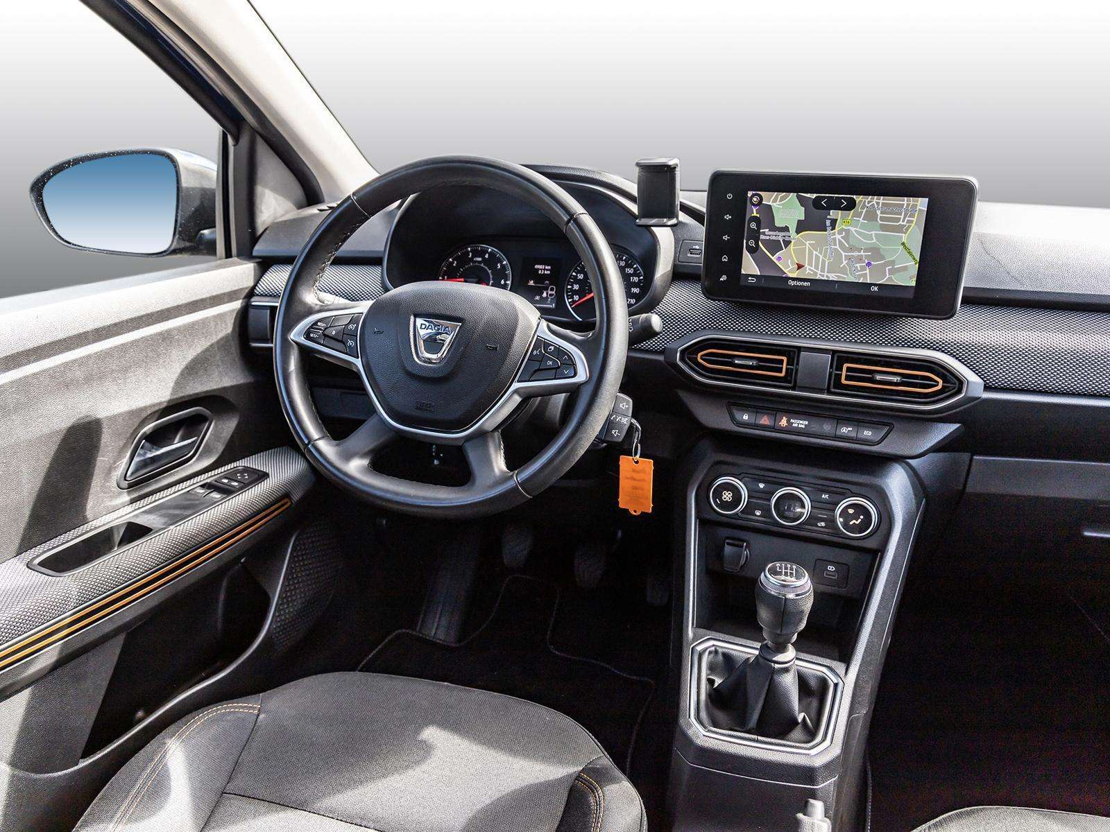 Fahrzeugbild eines Dacia Sandero