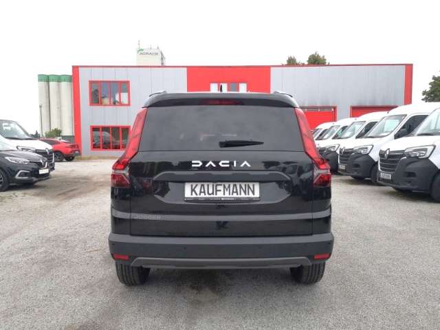 Fahrzeugbild eines Dacia Jogger