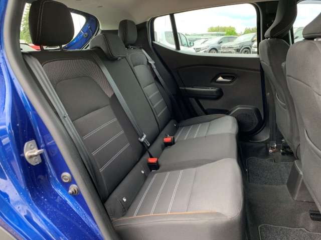 Fahrzeugbild eines Dacia Sandero