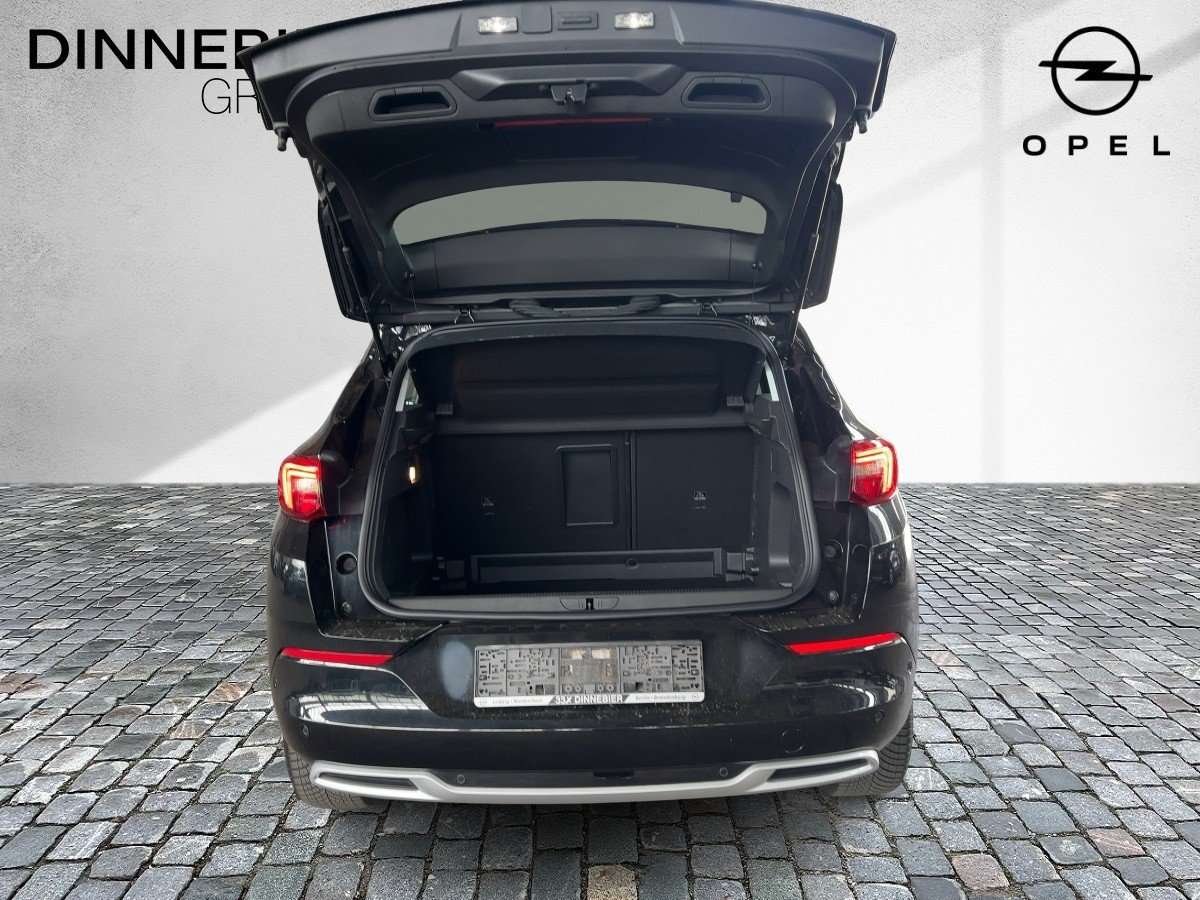 Fahrzeugbild eines Opel Grandland X
