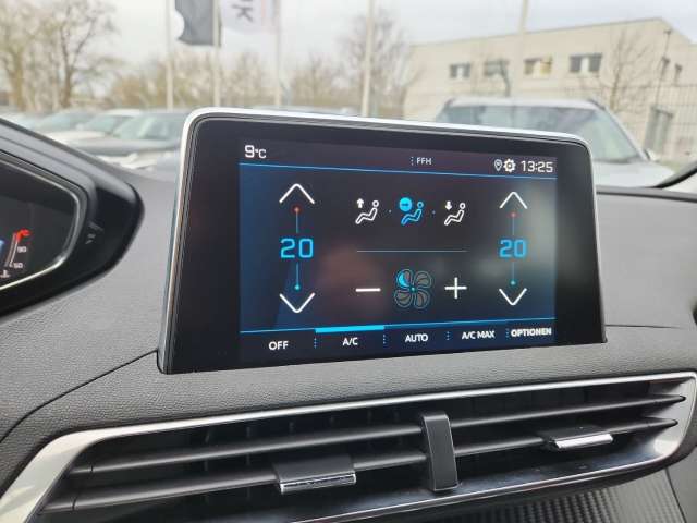 Fahrzeugbild eines Peugeot 3008
