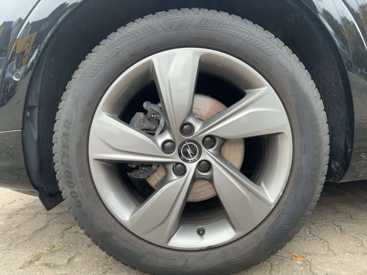 Fahrzeugbild eines Opel Grandland X
