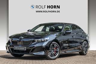 Schräge Frontansicht auf einen BMW 5er-Reihe , freigestellt