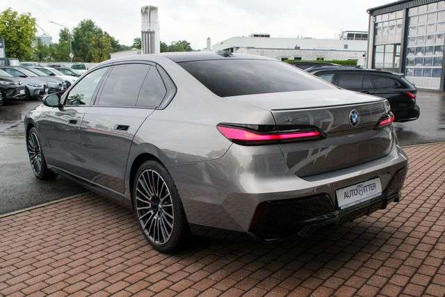 Fahrzeugbild eines BMW 7er-Reihe