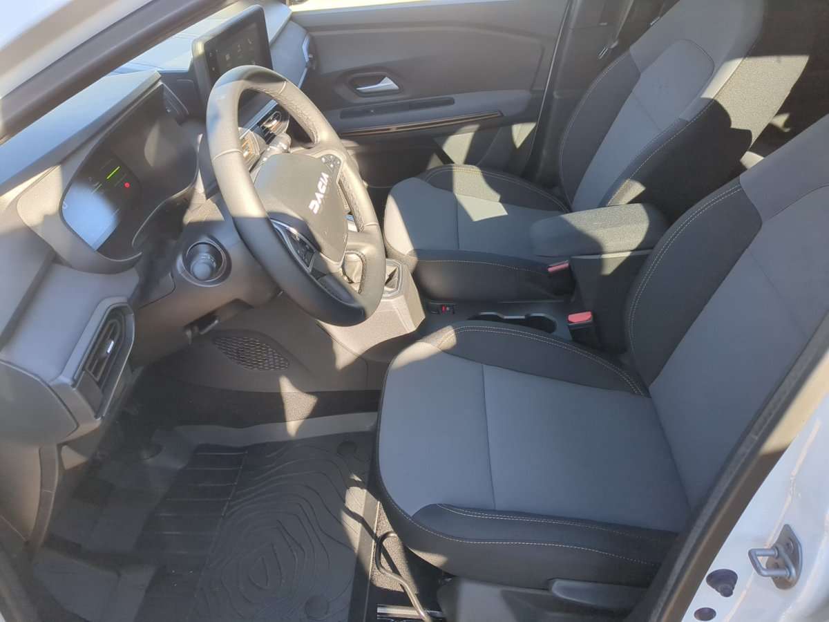 Fahrzeugbild eines Dacia Jogger