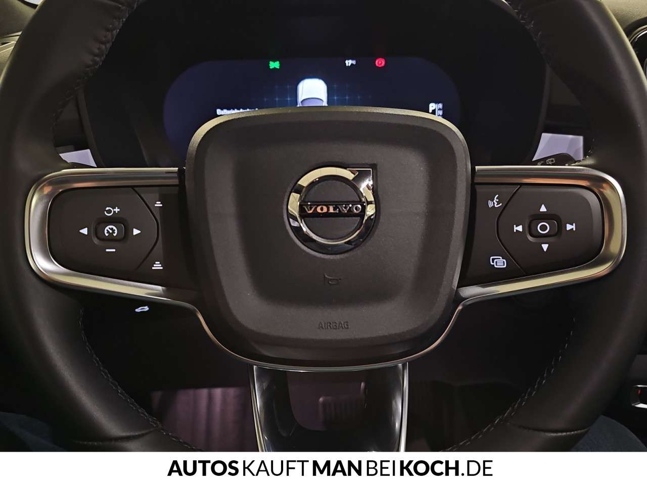 Fahrzeugbild eines Volvo XC40