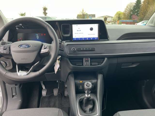 Fahrzeugbild eines Ford Transit Courier