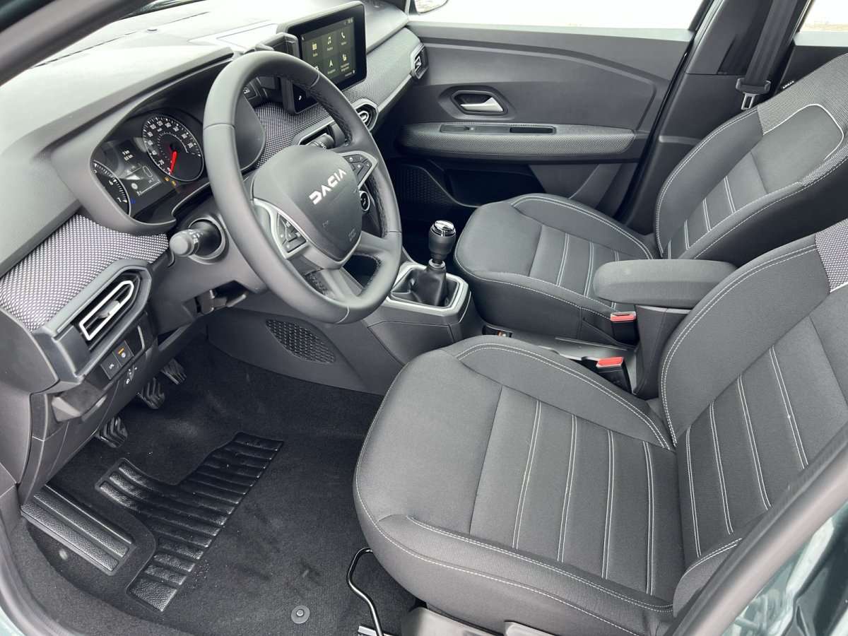 Fahrzeugbild eines Dacia Sandero