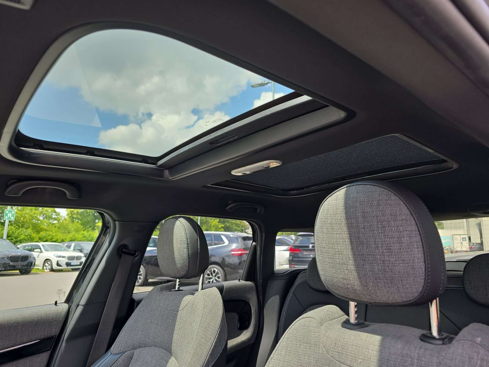 Fahrzeugbild eines MINI COOPER