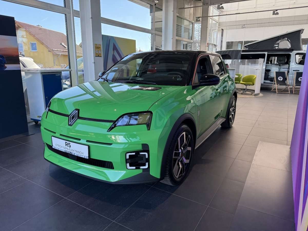 Fahrzeugbild eines Renault 5 E-TECH