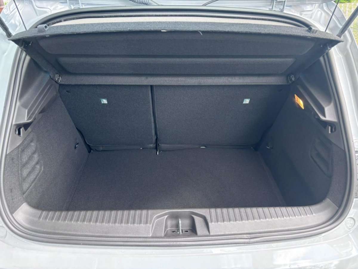 Fahrzeugbild eines Renault Clio