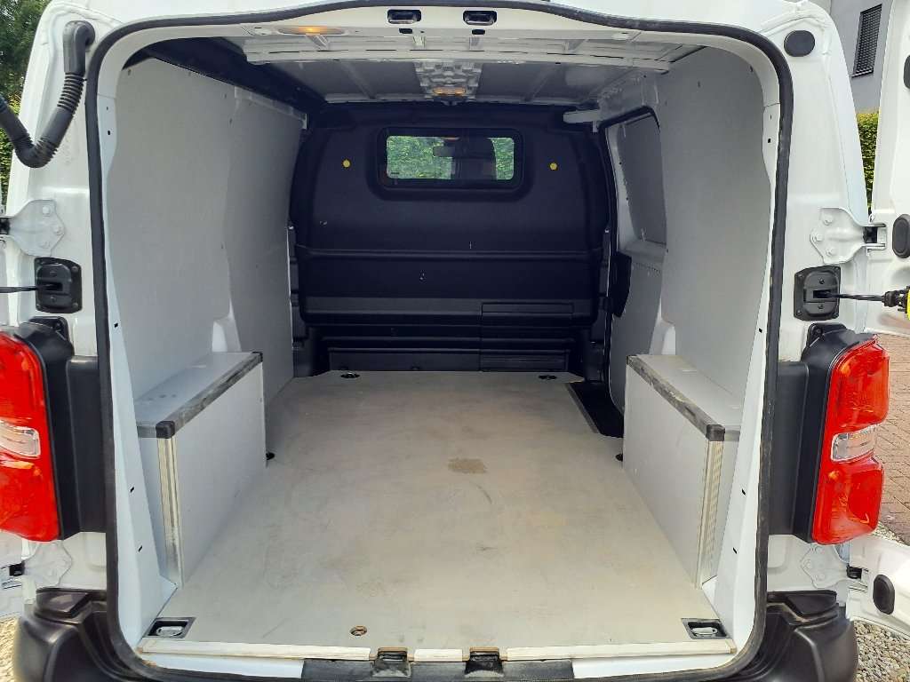 Fahrzeugbild eines Opel Vivaro