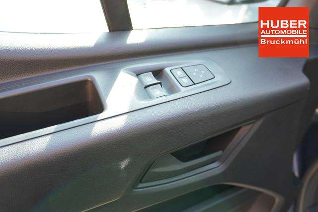 Fahrzeugbild eines Renault Master