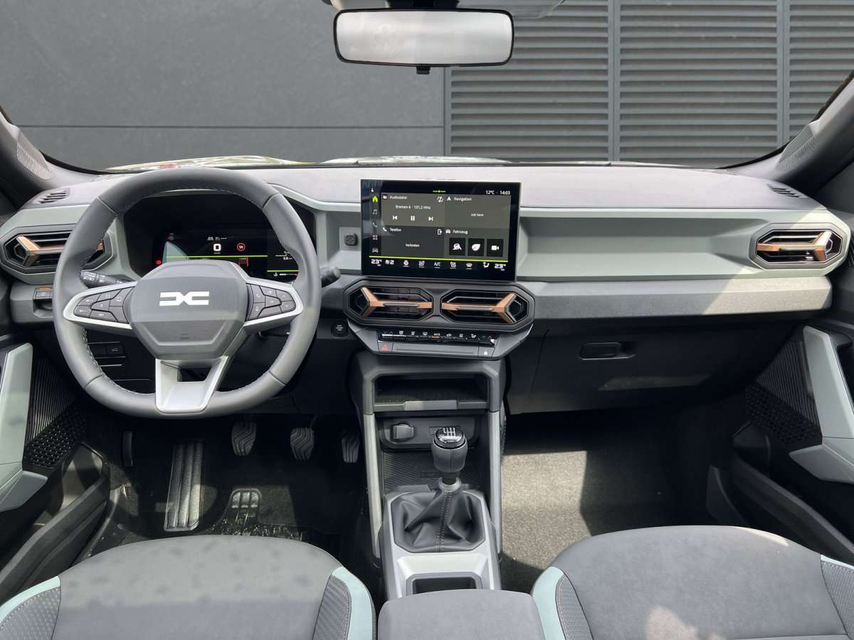 Fahrzeugbild eines Dacia Bigster