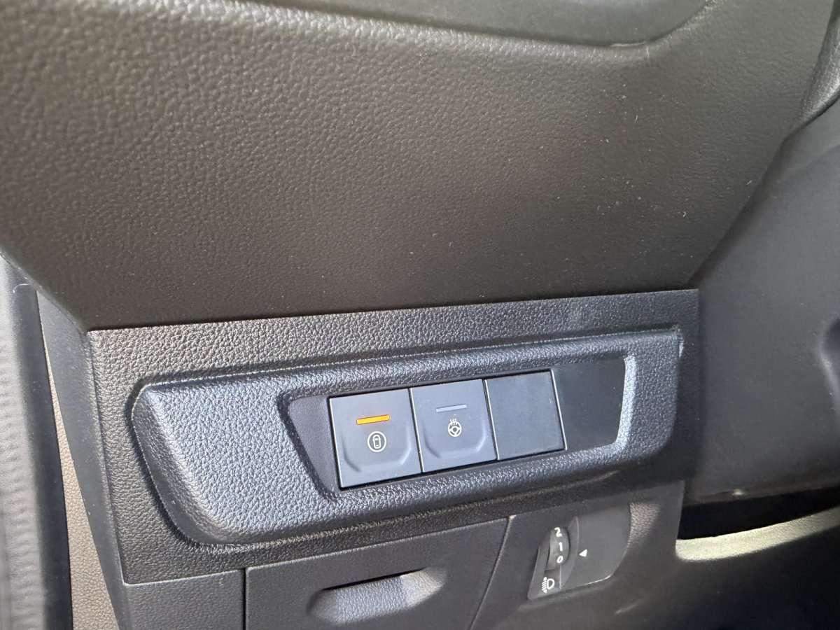 Fahrzeugbild eines Dacia Jogger