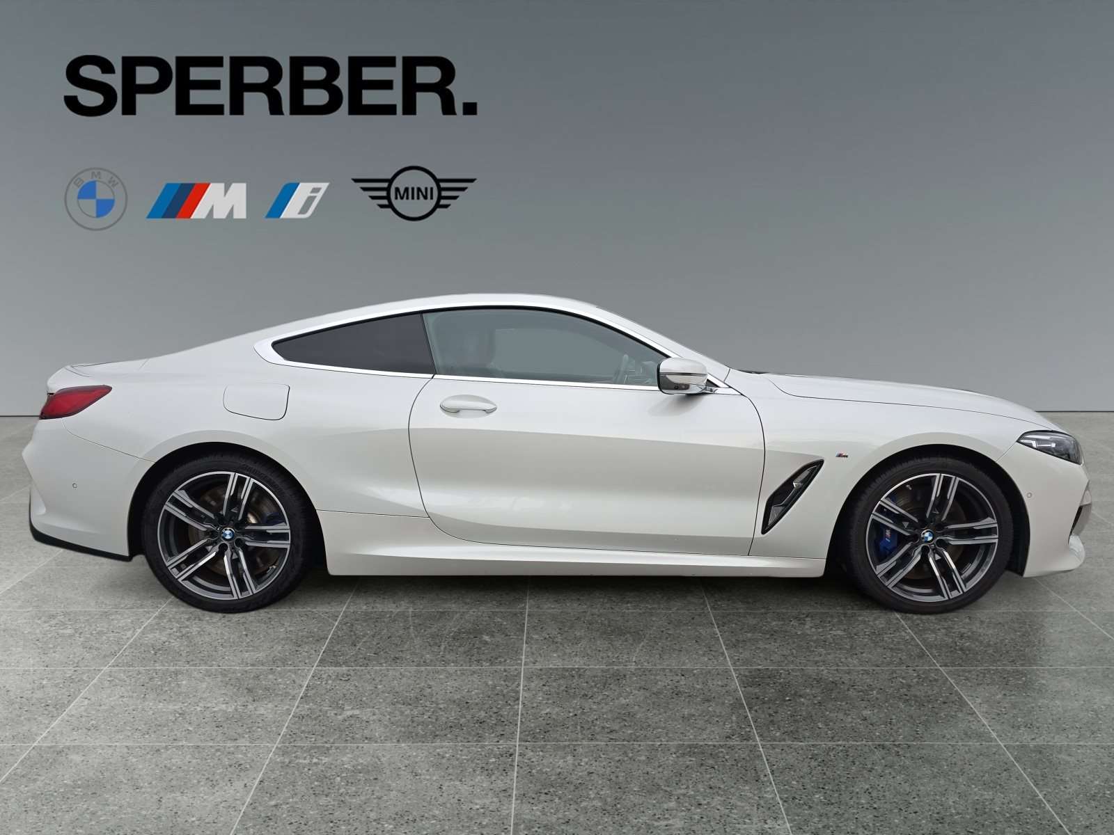 Fahrzeugbild eines BMW 8er-Reihe