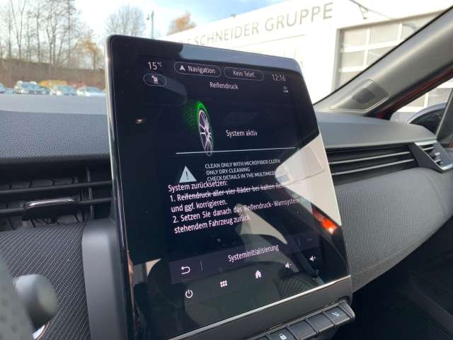 Fahrzeugbild eines Renault Clio