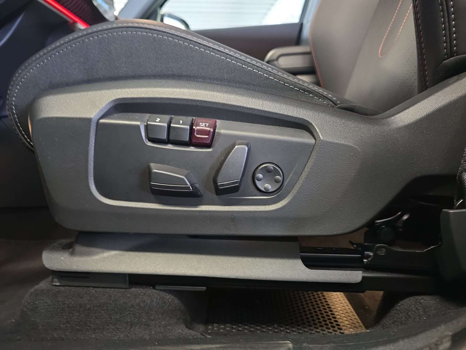 Fahrzeugbild eines MINI COOPER