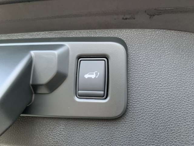 Fahrzeugbild eines Renault Scenic E-TECH