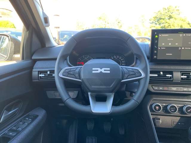 Fahrzeugbild eines Dacia Jogger