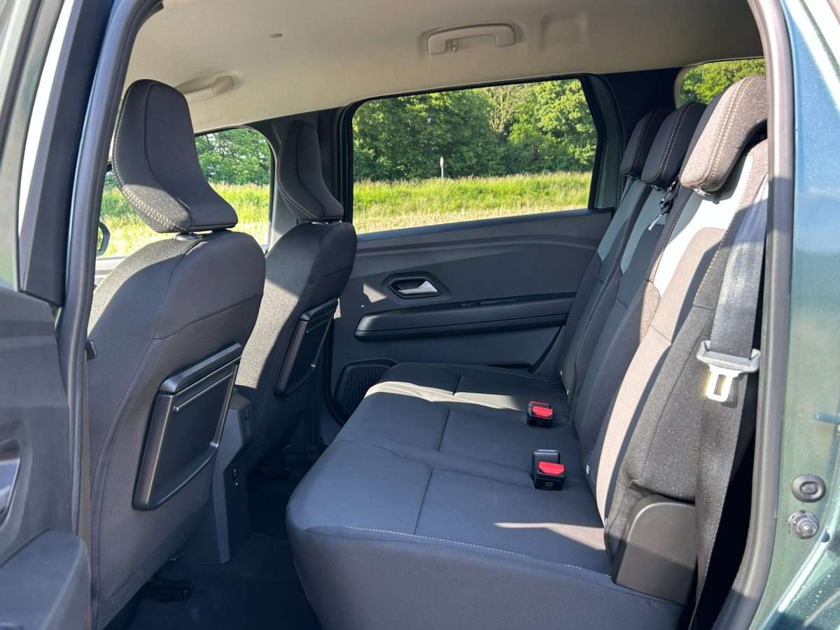 Fahrzeugbild eines Dacia Jogger