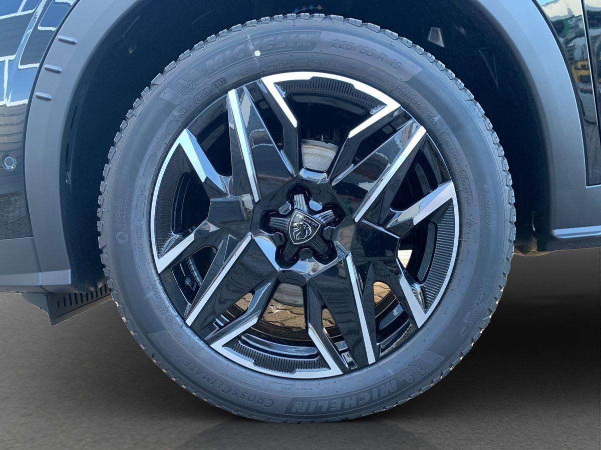 Fahrzeugbild eines Peugeot 5008