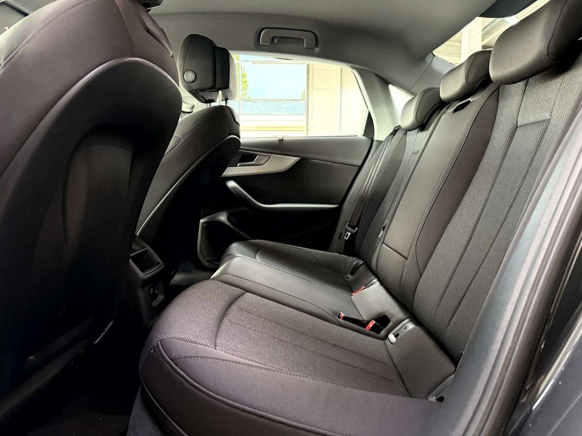 Fahrzeugbild eines Audi A4