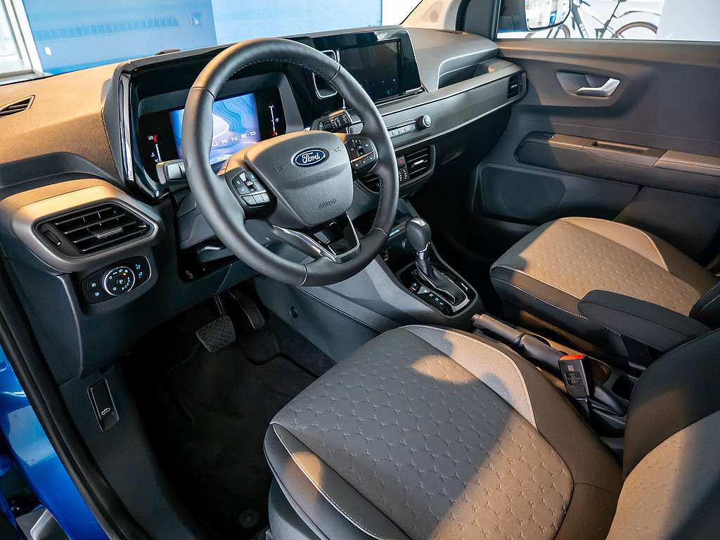 Fahrzeugbild eines Ford Tourneo Courier