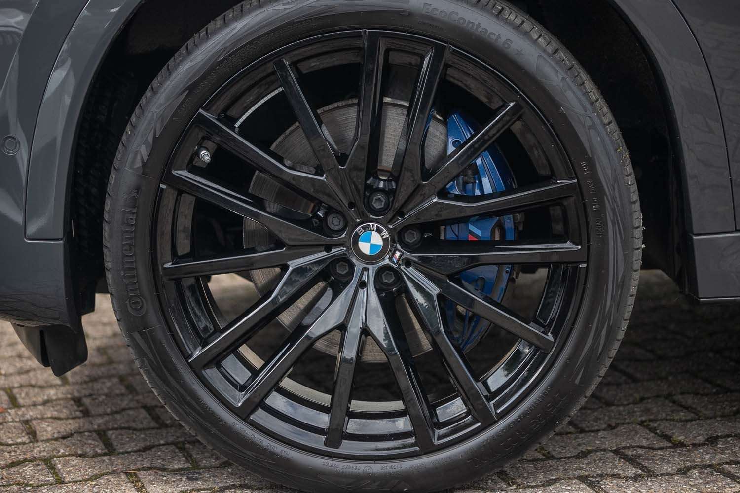 Fahrzeugbild eines BMW X6