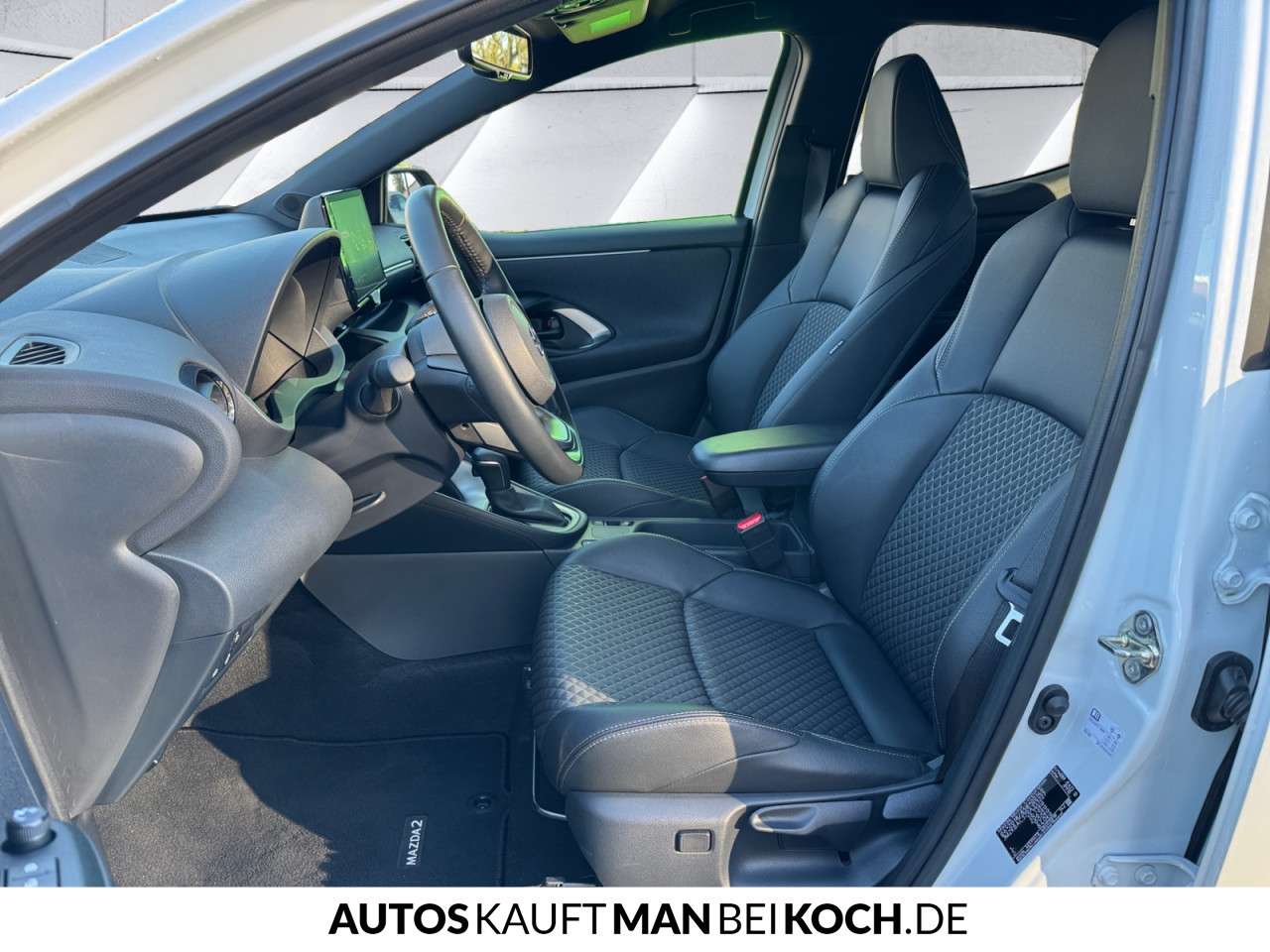 Fahrzeugbild eines Mazda Mazda2 Hybrid
