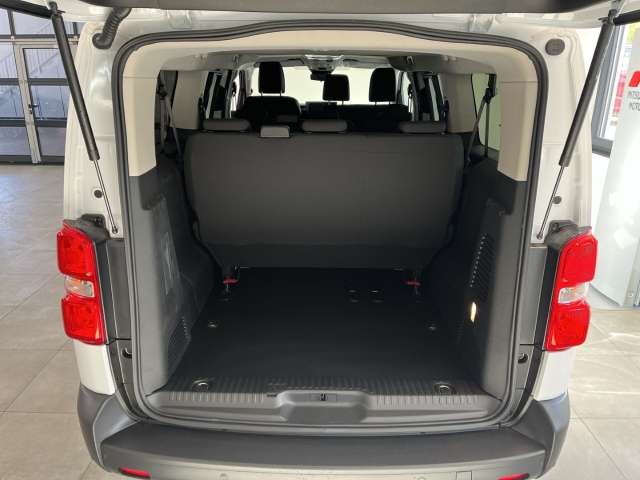 Fahrzeugbild eines Opel Vivaro