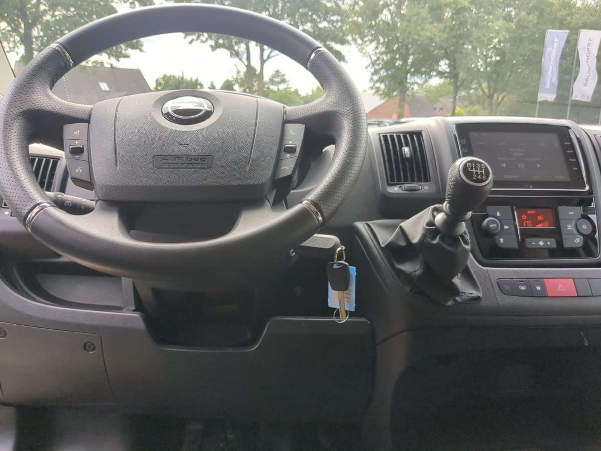 Fahrzeugbild eines Opel Movano