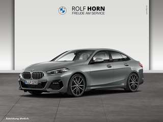 Schräge Frontansicht auf einen BMW 2er-Reihe , freigestellt