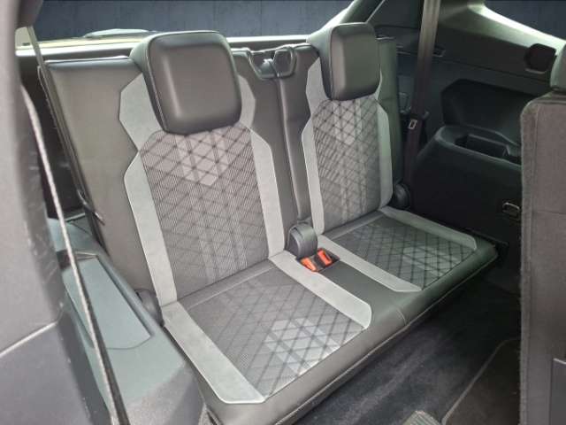 Fahrzeugbild eines Volkswagen Tiguan Allspace