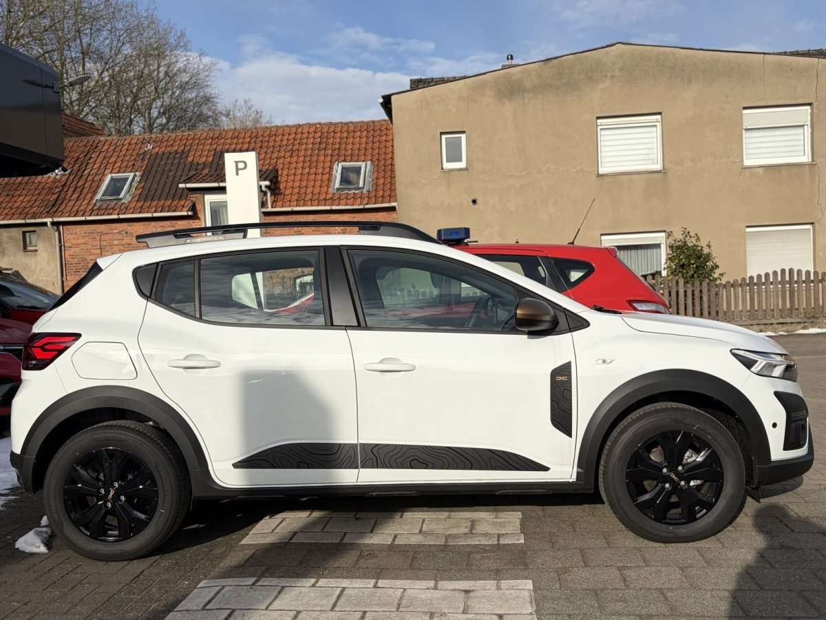 Fahrzeugbild eines Dacia Sandero