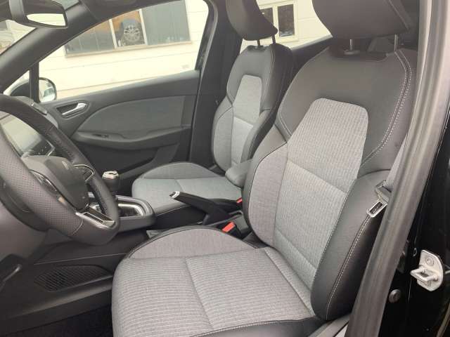 Fahrzeugbild eines Renault Clio