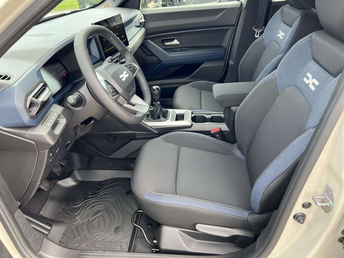 Fahrzeugbild eines Dacia Duster