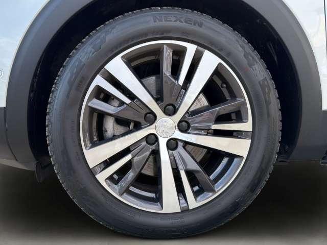 Fahrzeugbild eines Peugeot 3008